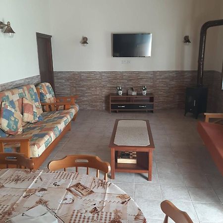 Haven House Vila Larnaca Exterior foto