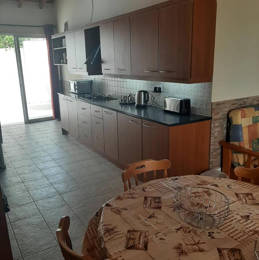Haven House Vila Larnaca Exterior foto