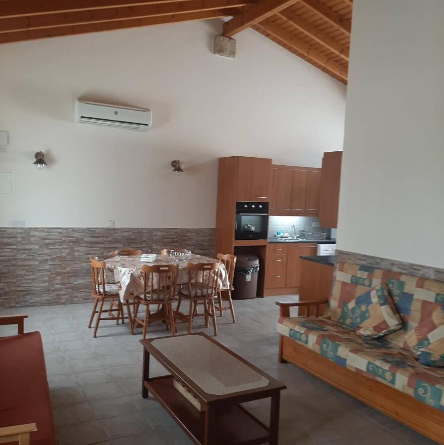 Haven House Vila Larnaca Exterior foto
