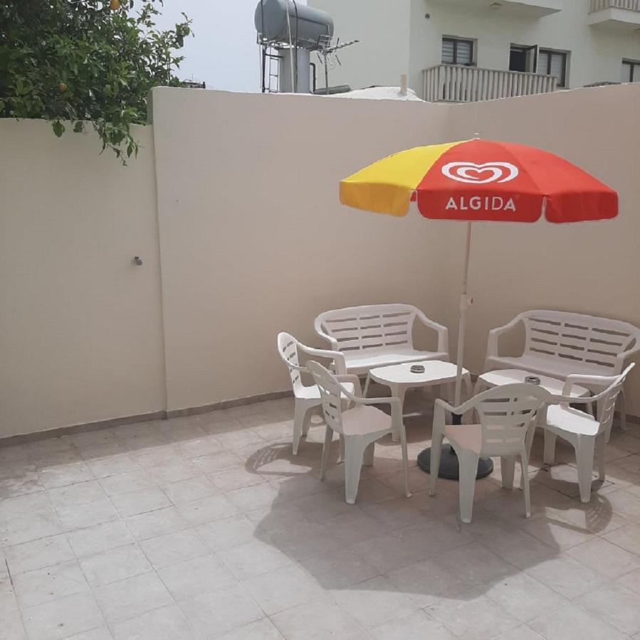 Haven House Vila Larnaca Exterior foto